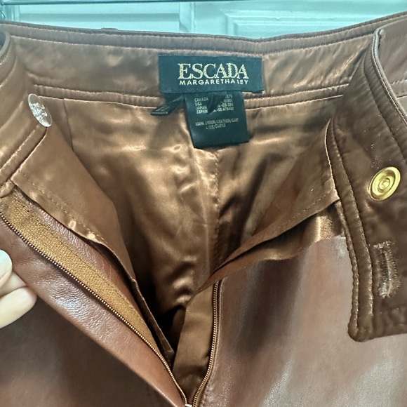 Immaculate ESCADA genuine leather pants, size 38. - Picture 5 of 9
